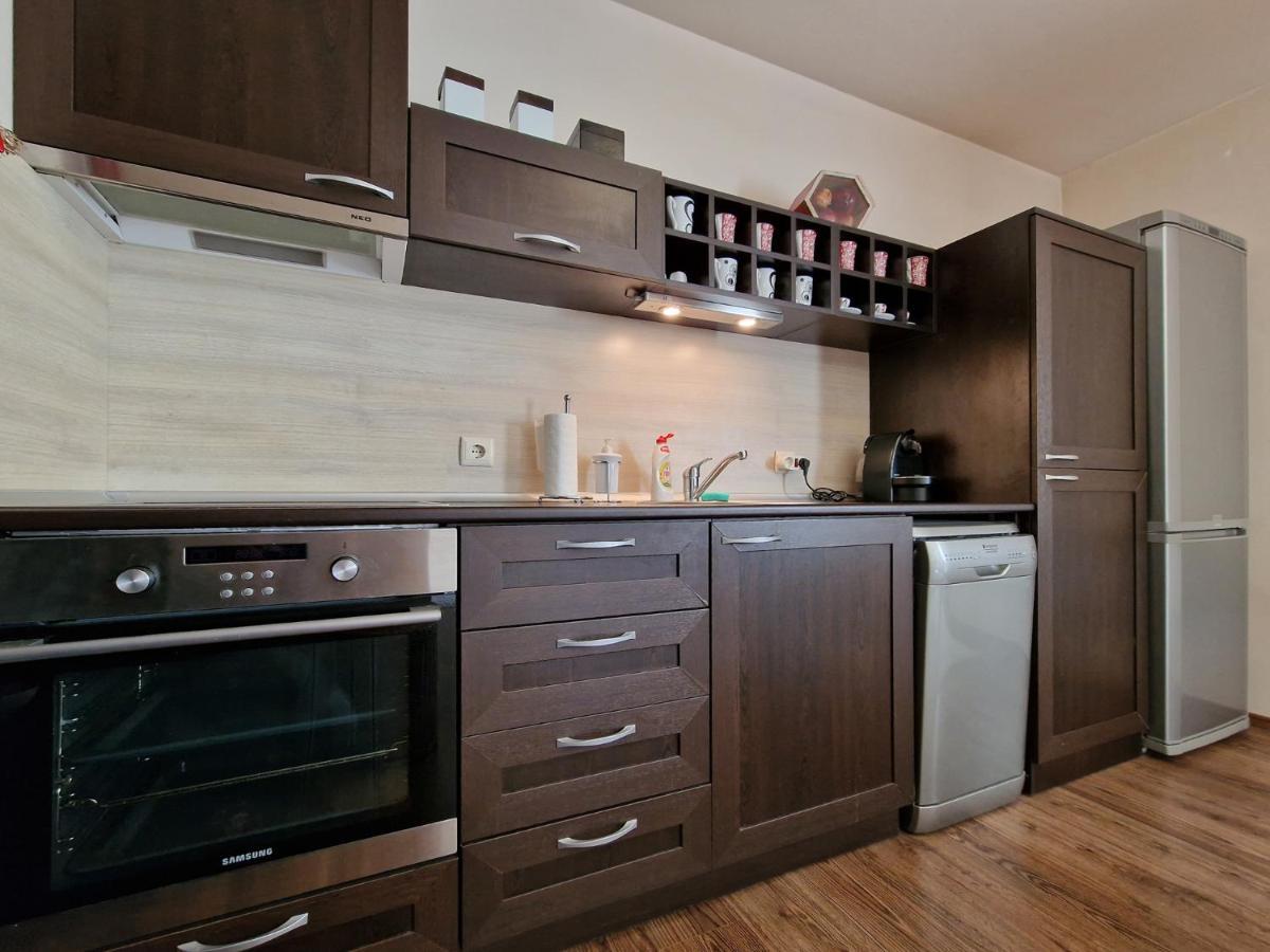Bansko Royal Towers - 2Bd Flat With Parking By Flat Mаnager Apartamento Exterior foto